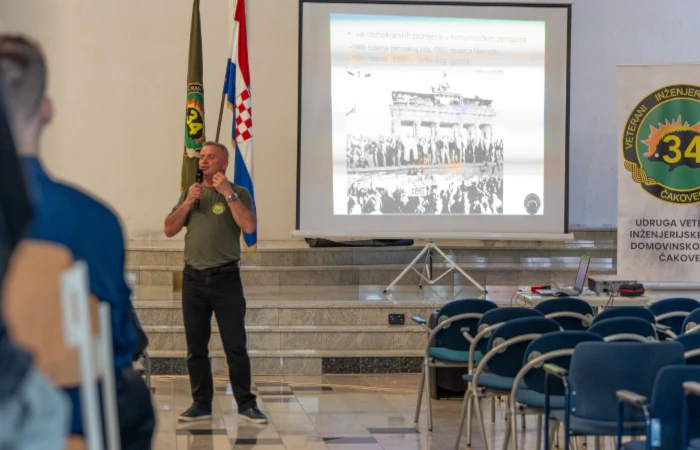 Uspješno održana tribina „BLJESAK SLOBODE“